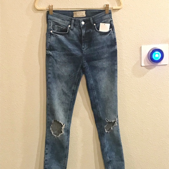 Free People High Rise Busted Skinny Jeans, NWT - Picture 5 of 6